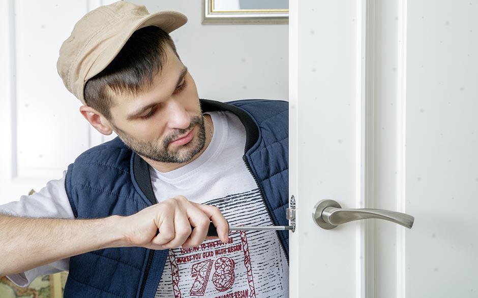 serrurier prix ouverture de porte Courbevoie