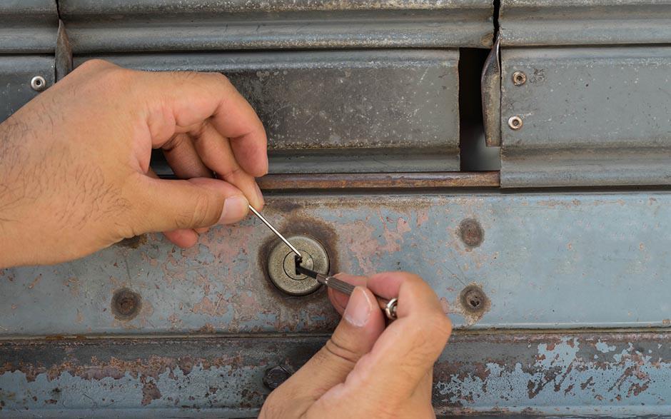 artisan serrurier de proximité Linas