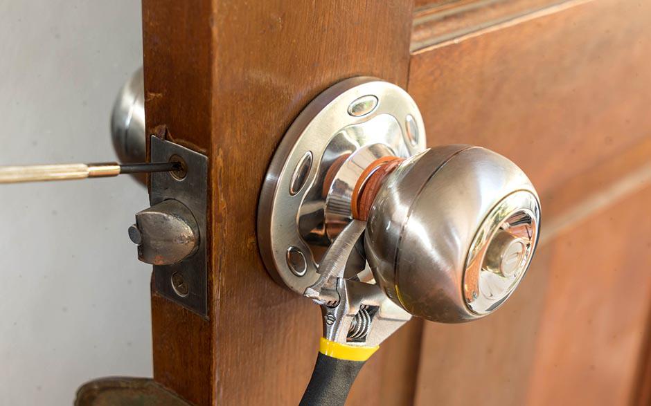 prix serrurier ouverture de porte Mennecy